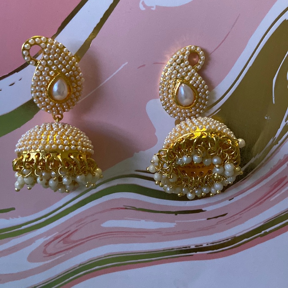 Jumki earring